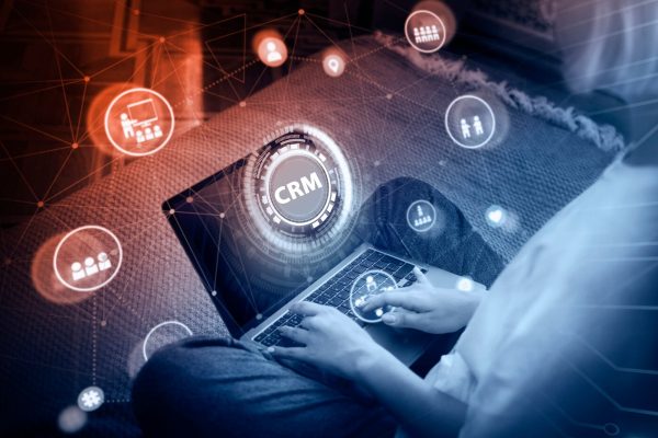 customer-relationship-management-concept_23-2150038409